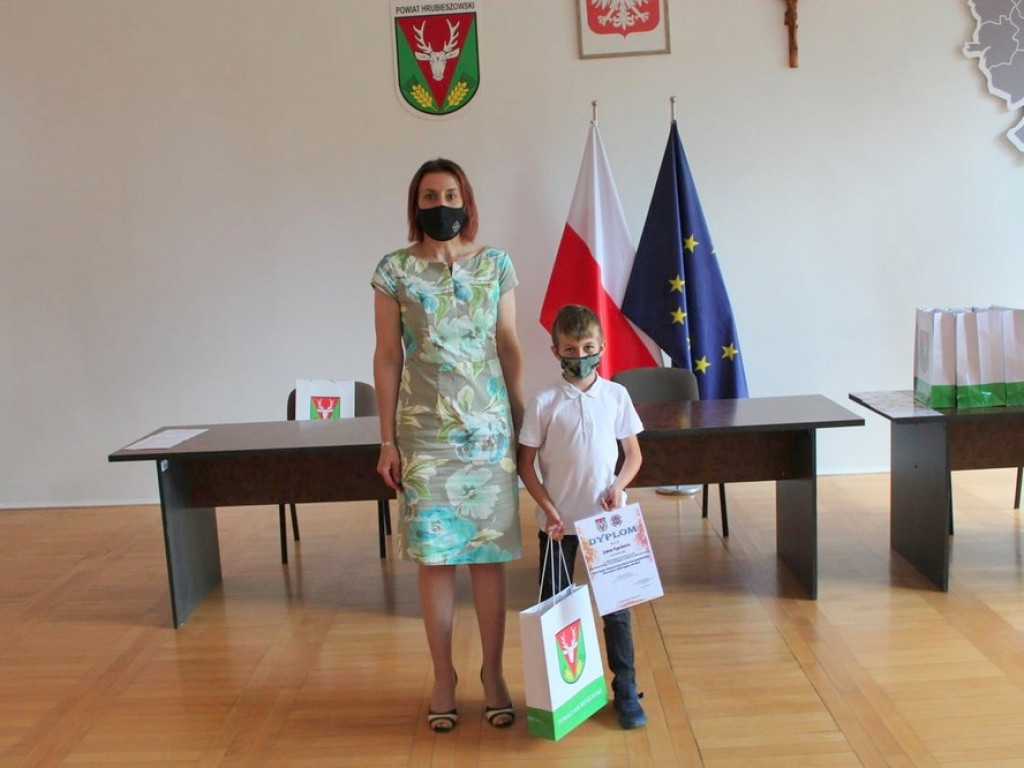 100 lat Związku Ochotniczych Straży Pożarnych - nagrody w konkursie rozdane - ZDJĘCIA