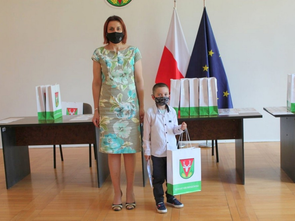 100 lat Związku Ochotniczych Straży Pożarnych - nagrody w konkursie rozdane - ZDJĘCIA