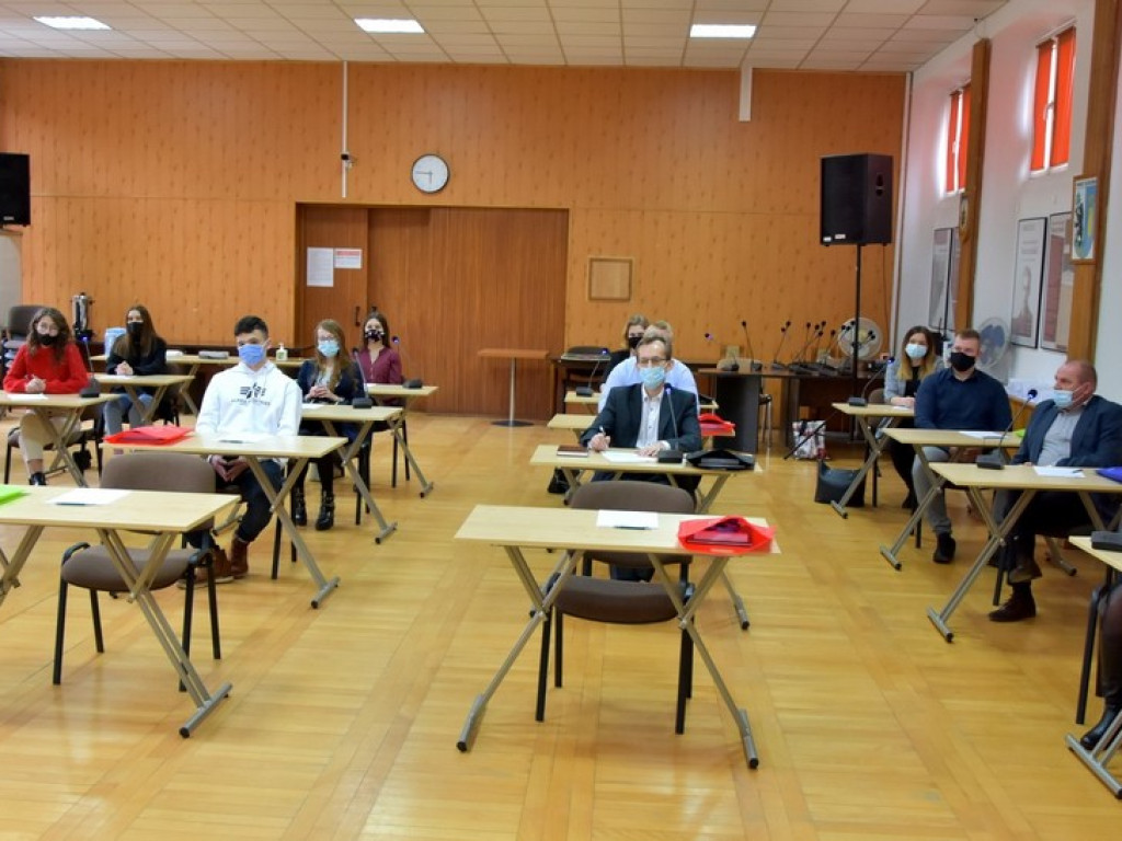 Zarząd Powiatu Hrubieszowskiego: Pierwszy rok pracy za nami! - ZDJĘCIA