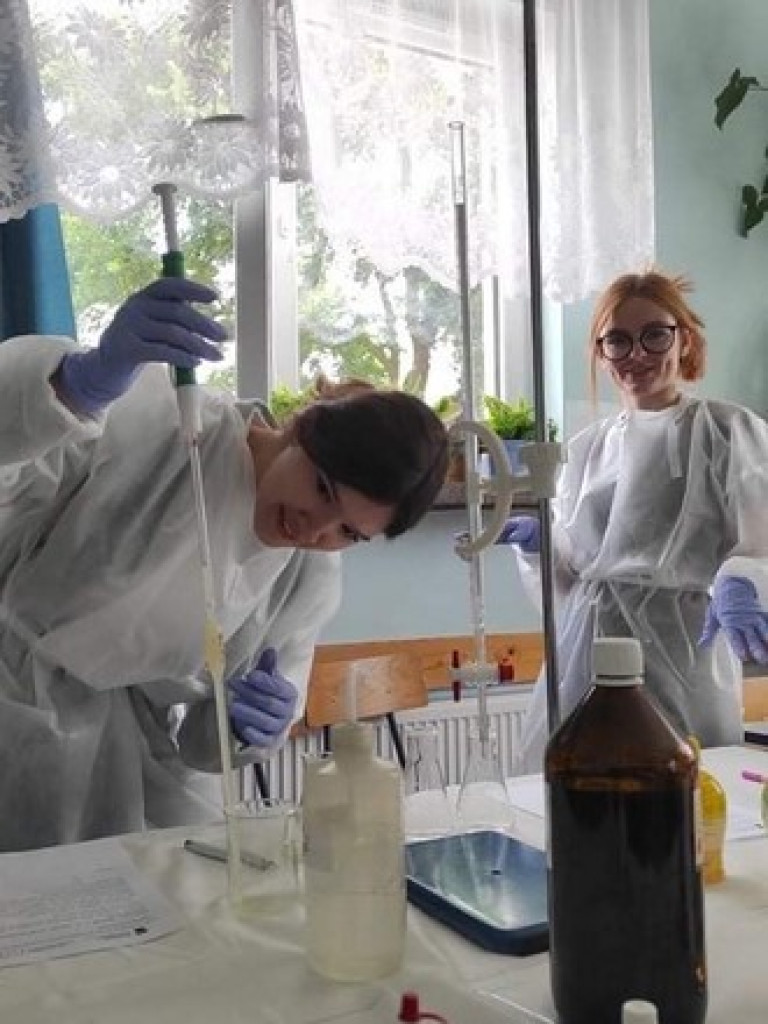 Staszic: Zajęcia laboratoryjne z chemii z wykładowcami Uniwersytetu Przyrodniczego z Lublina - ZDJĘCIA