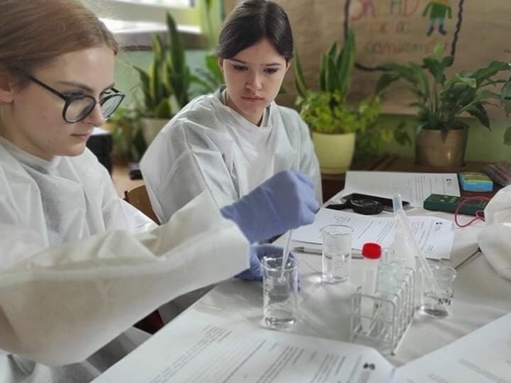 Staszic: Zajęcia laboratoryjne z chemii z wykładowcami Uniwersytetu Przyrodniczego z Lublina - ZDJĘCIA