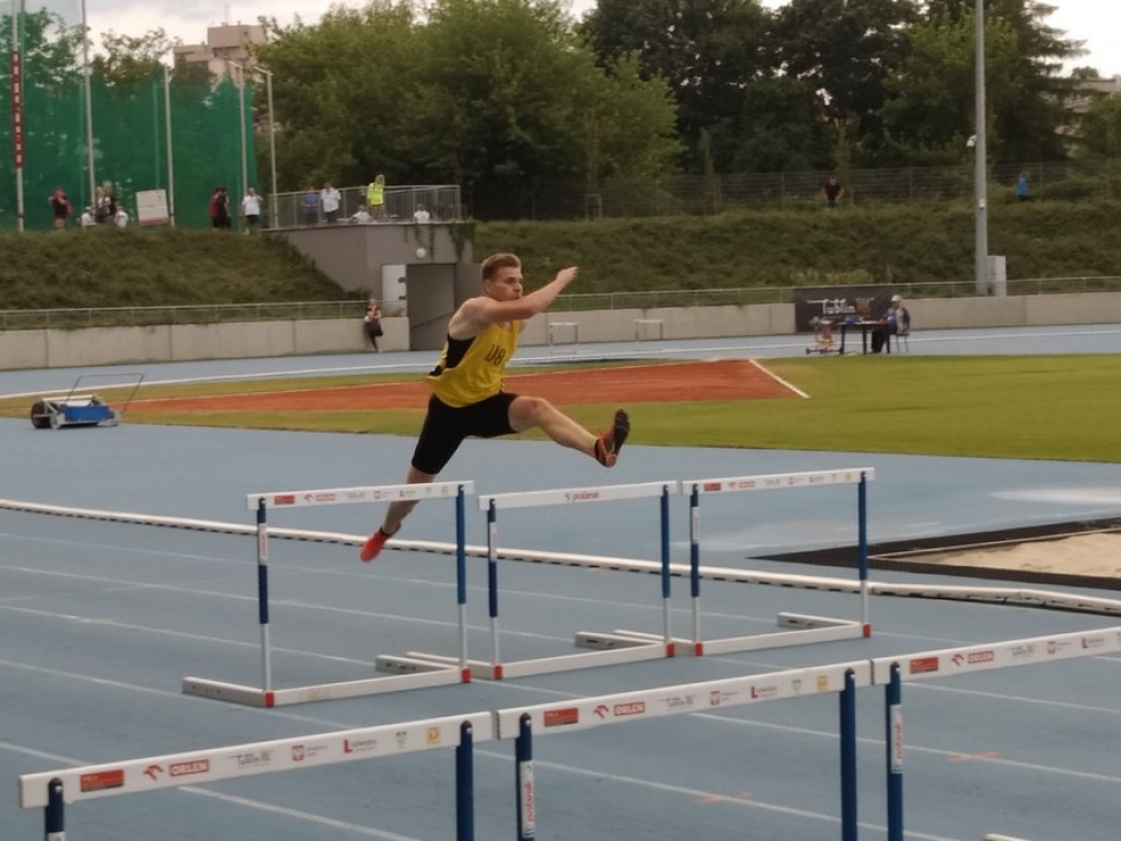 Trzy medale w lekkoatletycznych Mistrzostwach Województwa Juniorów - ZDJĘCIA