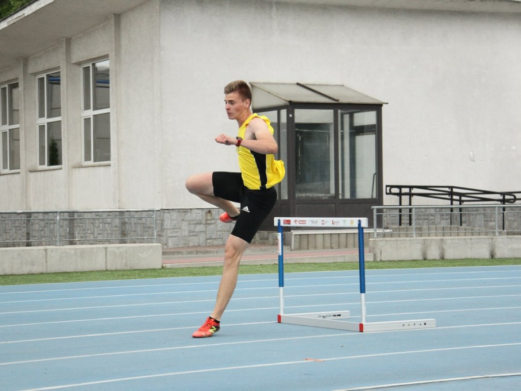 Trzy medale w lekkoatletycznych Mistrzostwach Województwa Juniorów - ZDJĘCIA