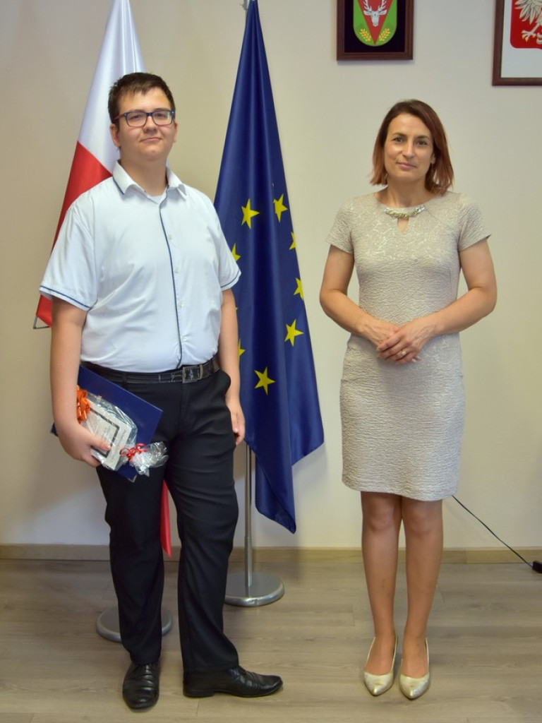 Zakończenie roku w hrubieszowskich szkołach średnich - ZDJĘCIA