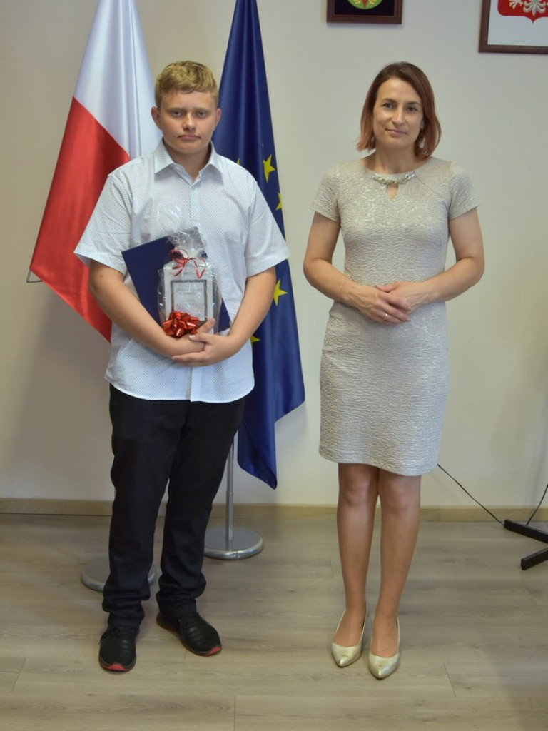 Zakończenie roku w hrubieszowskich szkołach średnich - ZDJĘCIA