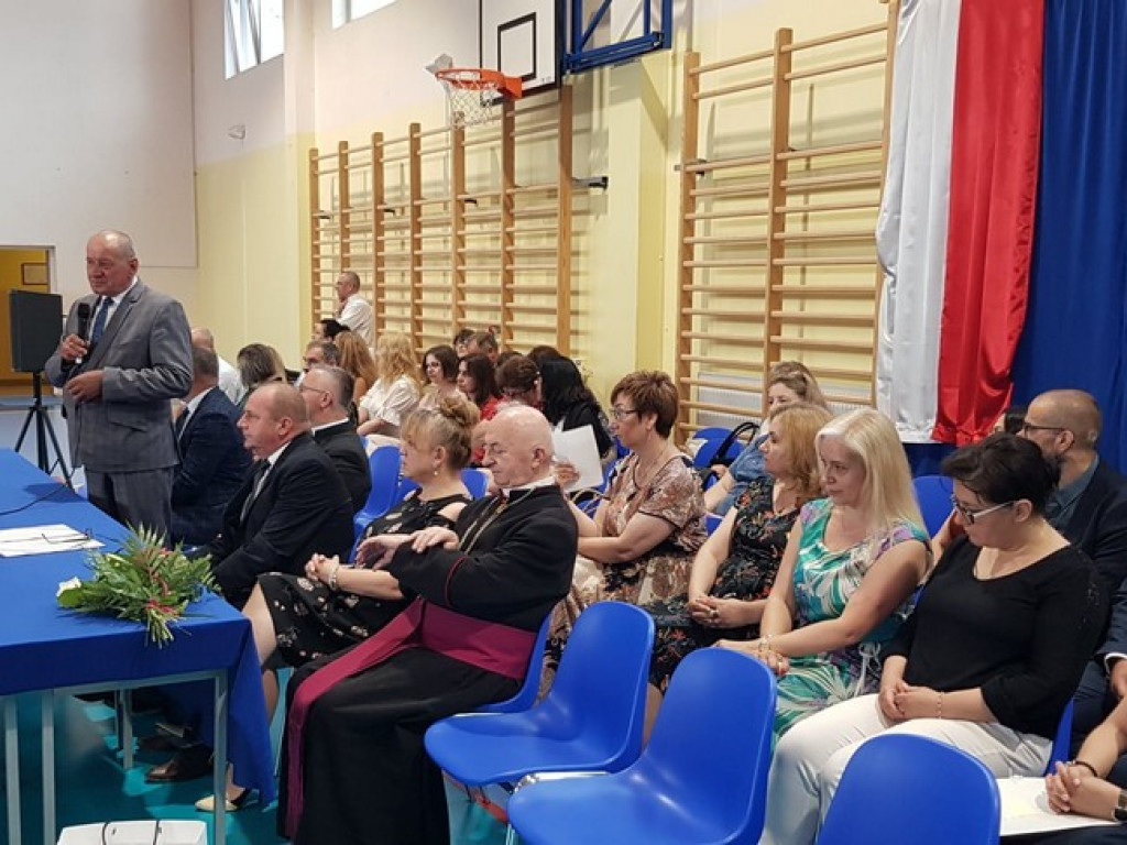 Zakończenie roku w hrubieszowskich szkołach średnich - ZDJĘCIA