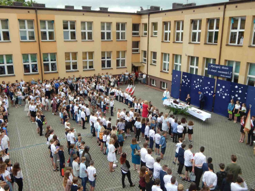 Zakończenie roku szkolnego w hrubieszowskiej Jedynce - ZDJĘCIA