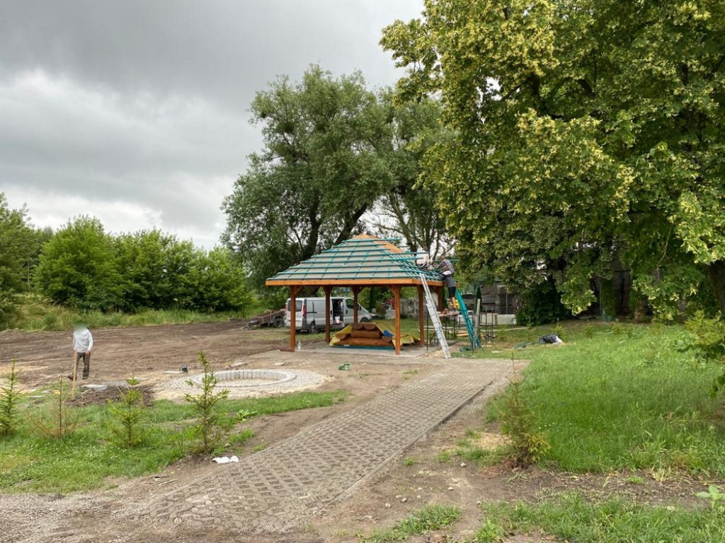Hrubieszów: Powstaje miejsce rekreacji nad Huczwą - ZDJĘCIA