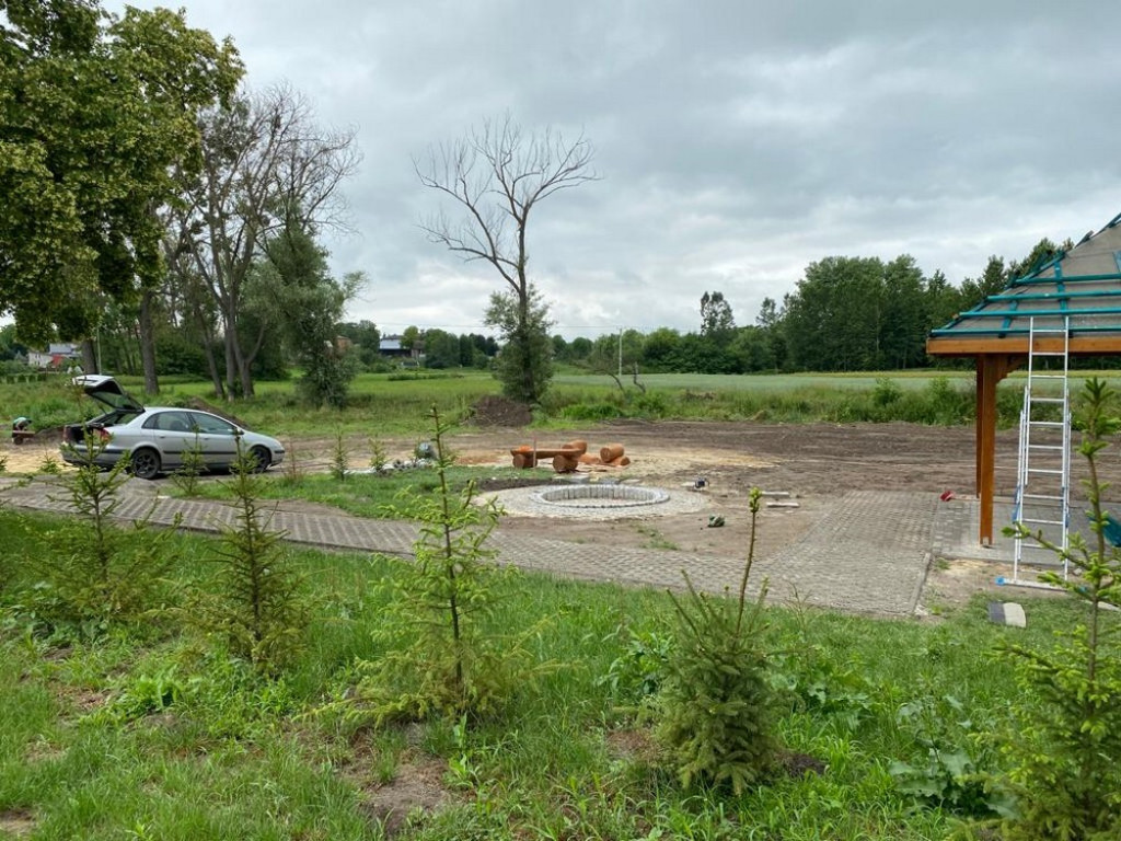 Hrubieszów: Powstaje miejsce rekreacji nad Huczwą - ZDJĘCIA
