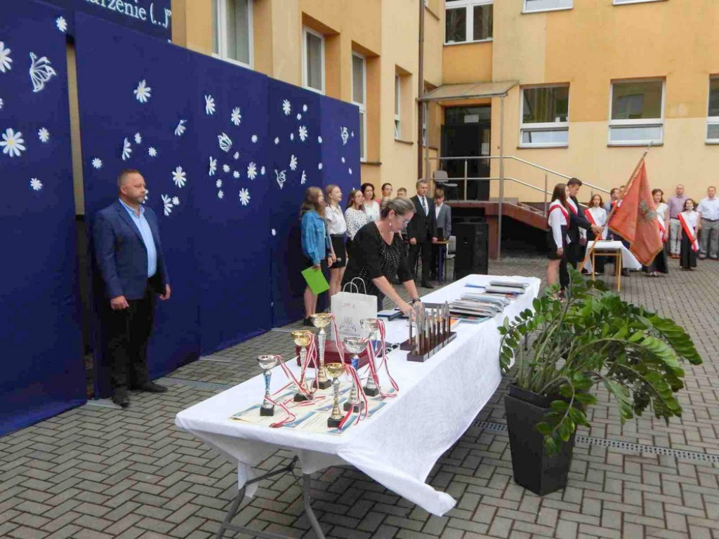 Zakończenie roku szkolnego w hrubieszowskiej Jedynce - ZDJĘCIA