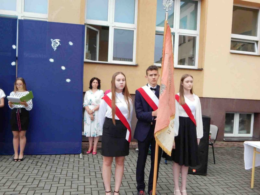 Zakończenie roku szkolnego w hrubieszowskiej Jedynce - ZDJĘCIA