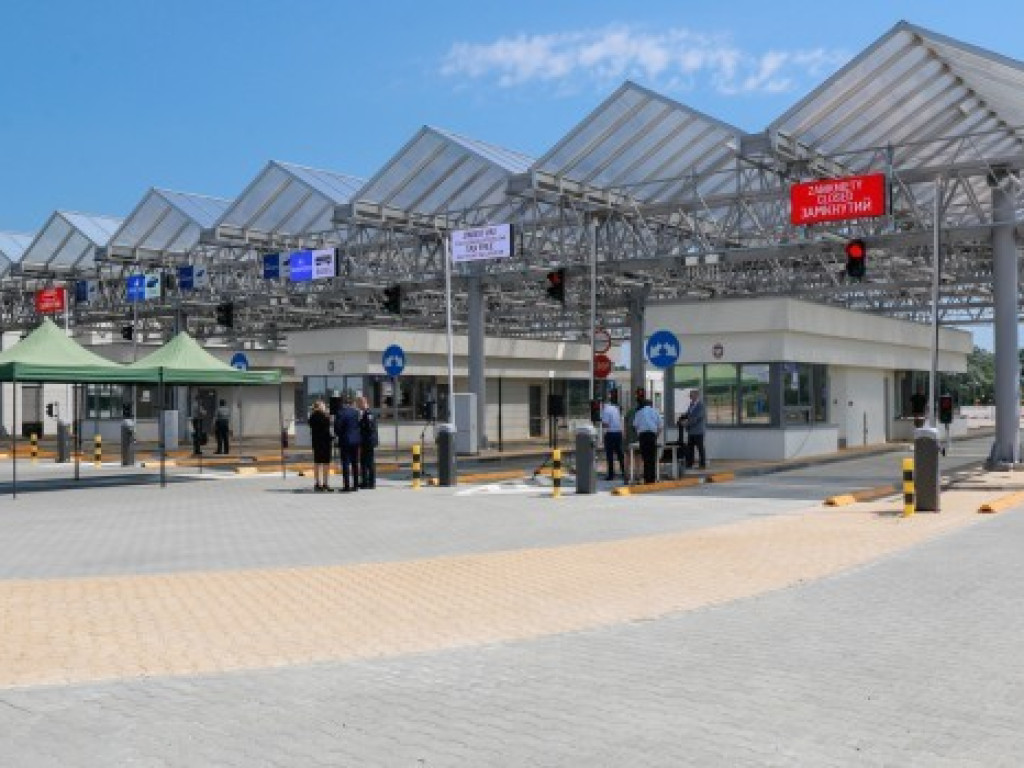Przejście graniczne w Zosinie z nową infrastrukturą - ZDJĘCIA