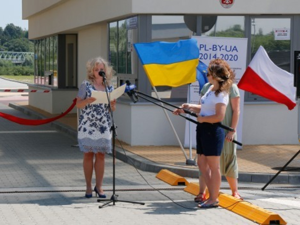 Przejście graniczne w Zosinie z nową infrastrukturą - ZDJĘCIA