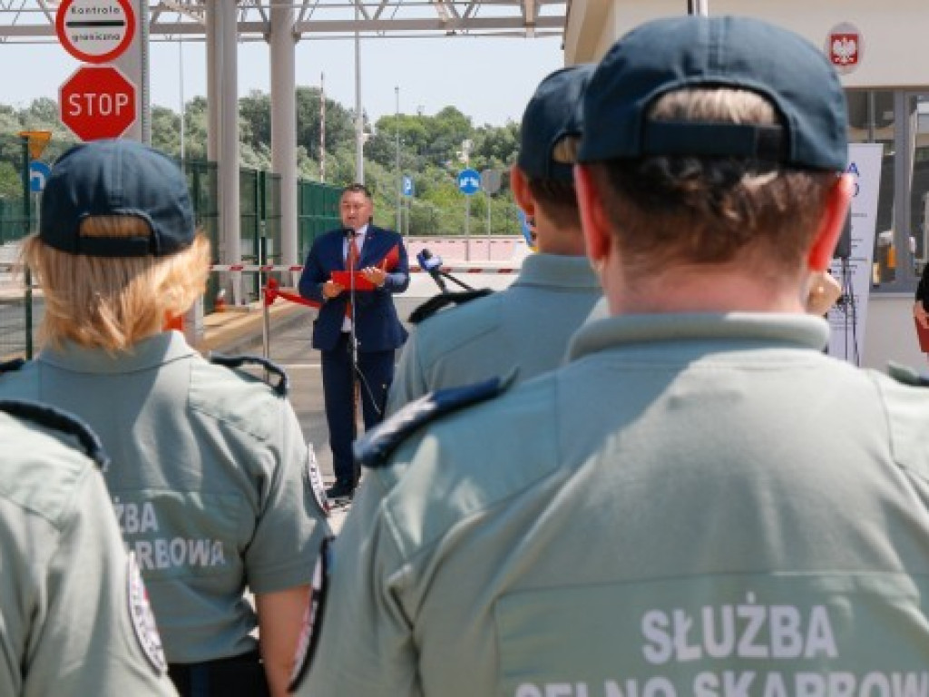 Przejście graniczne w Zosinie z nową infrastrukturą - ZDJĘCIA