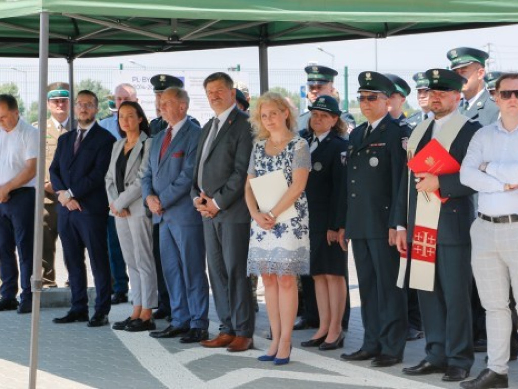 Przejście graniczne w Zosinie z nową infrastrukturą - ZDJĘCIA