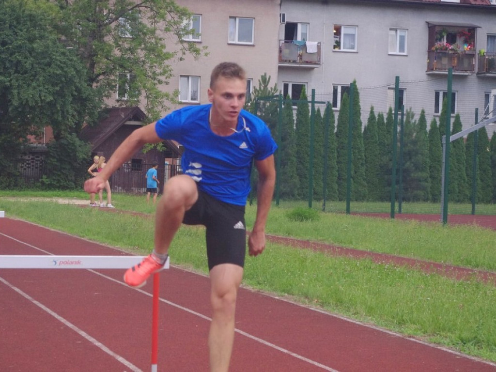 Lekkoatleci Unii Hrubieszów ze sponsorem i na obozie sportowym - ZDJĘCIA