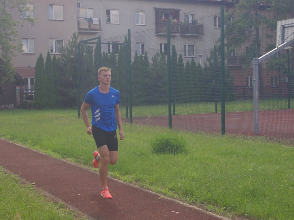 Lekkoatleci Unii Hrubieszów ze sponsorem i na obozie sportowym - ZDJĘCIA