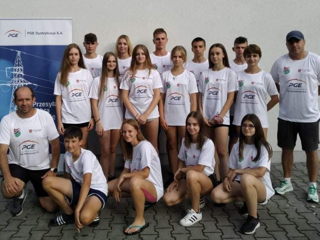 Lekkoatleci Unii Hrubieszów ze sponsorem i na obozie sportowym - ZDJĘCIA