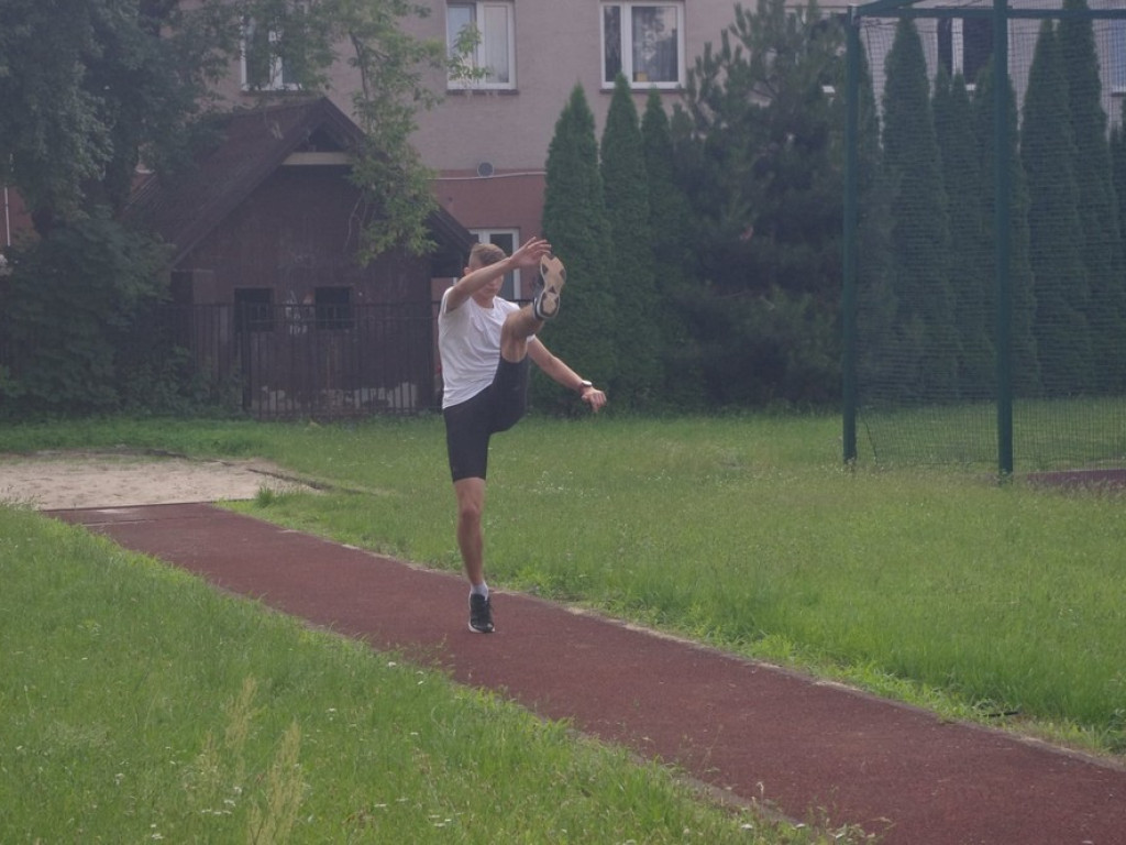 Lekkoatleci Unii Hrubieszów ze sponsorem i na obozie sportowym - ZDJĘCIA