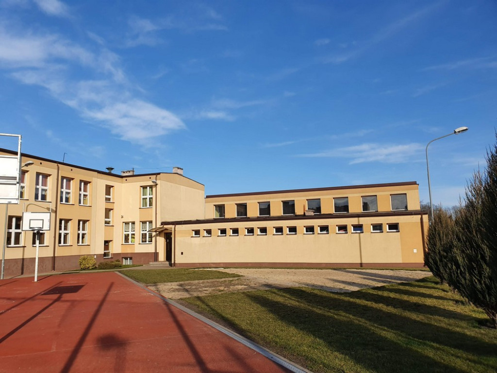 Wkrótce ruszy budowa nowej sali gimnastycznej przy Jedynce - ZDJĘCIA