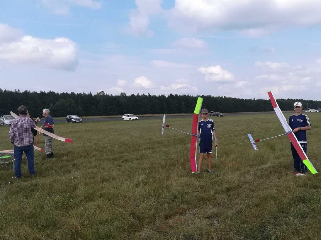 Wysokie loty hrubieszowskich modeli w Pile! - ZDJĘCIA