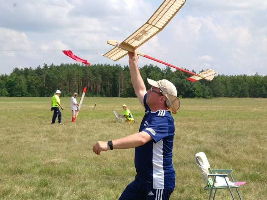 Wysokie loty hrubieszowskich modeli w Pile! - ZDJĘCIA