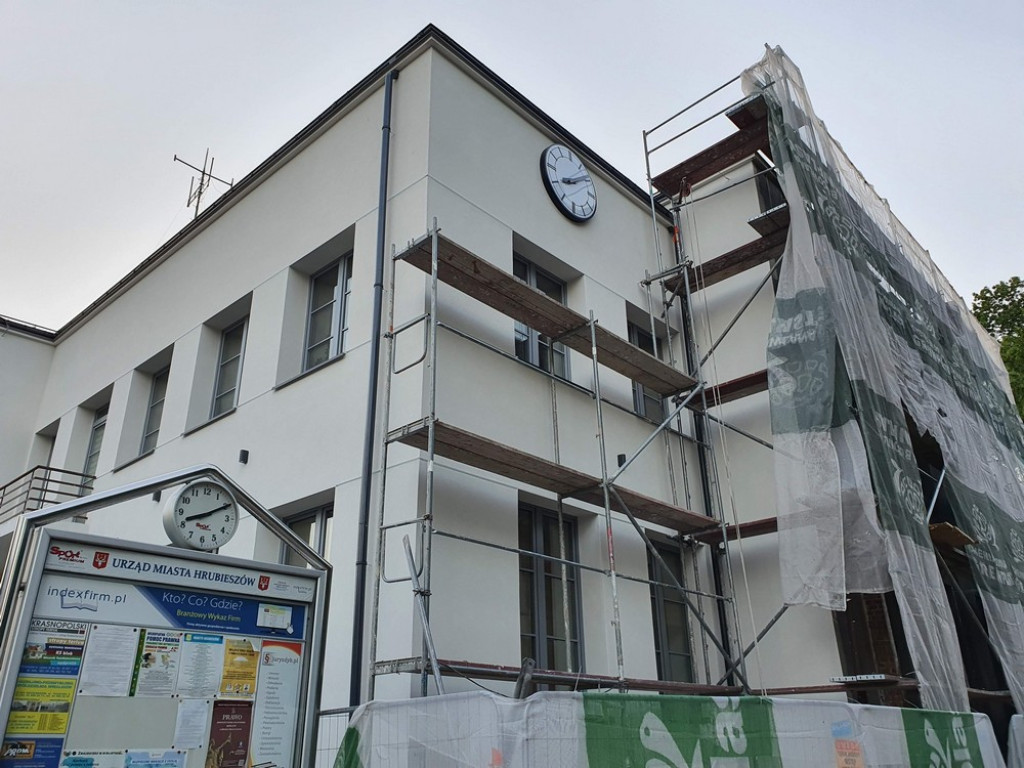 Hrubieszów: Remont budynku Urzędu Miasta zmierza ku końcowi - ZDJĘCIA