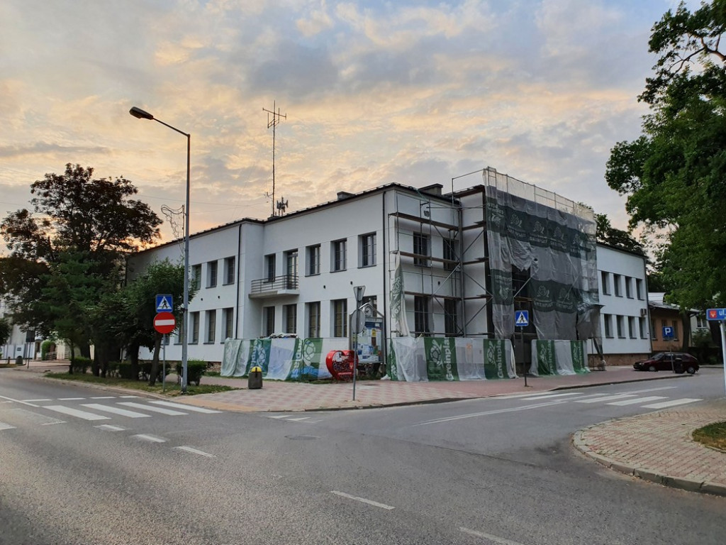 Hrubieszów: Remont budynku Urzędu Miasta zmierza ku końcowi - ZDJĘCIA