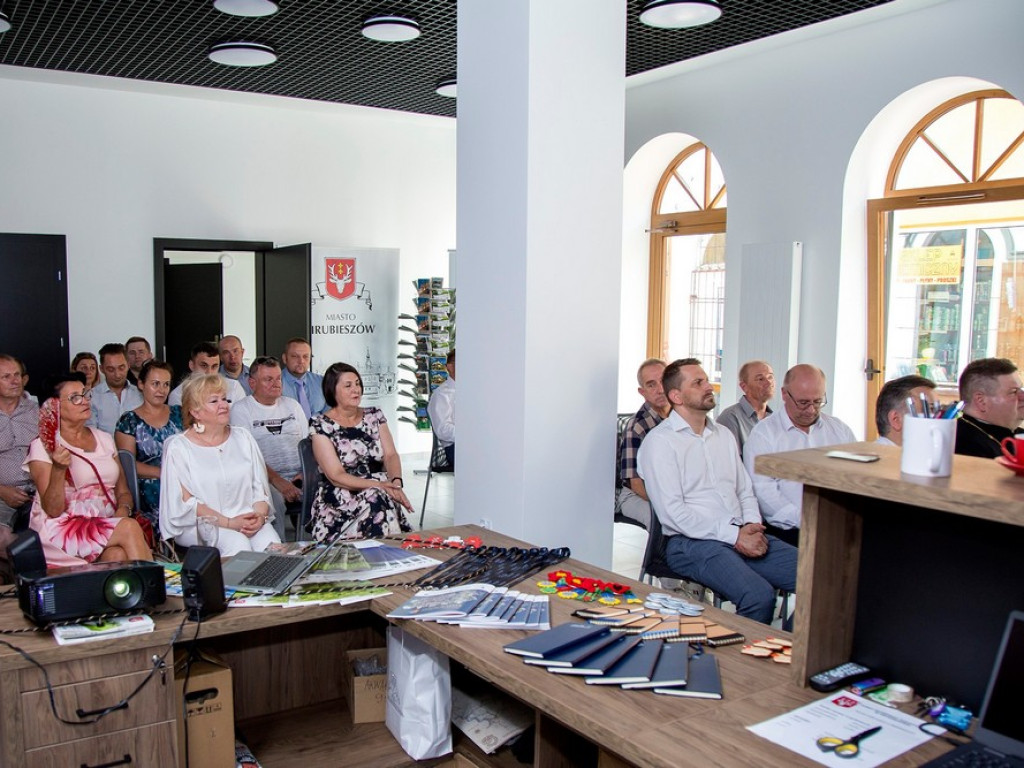 Otwarcie Punktu Informacji Turystycznej w hrubieszowskich Sutkach - ZDJĘCIA