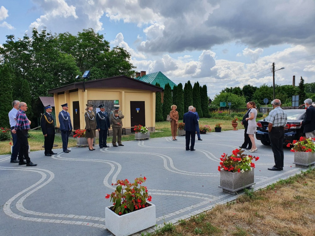 Hrubieszów: Poświęcenie mogił sanitariuszki, policjantów i legionistów - ZDJĘCIA
