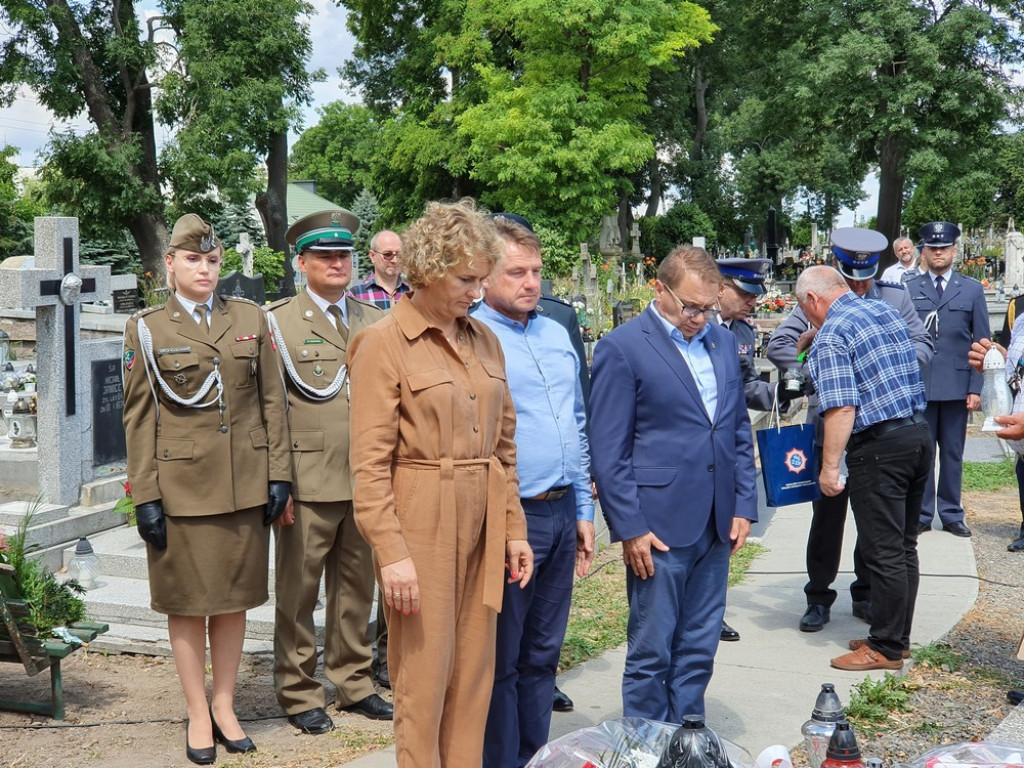 Hrubieszów: Poświęcenie mogił sanitariuszki, policjantów i legionistów - ZDJĘCIA