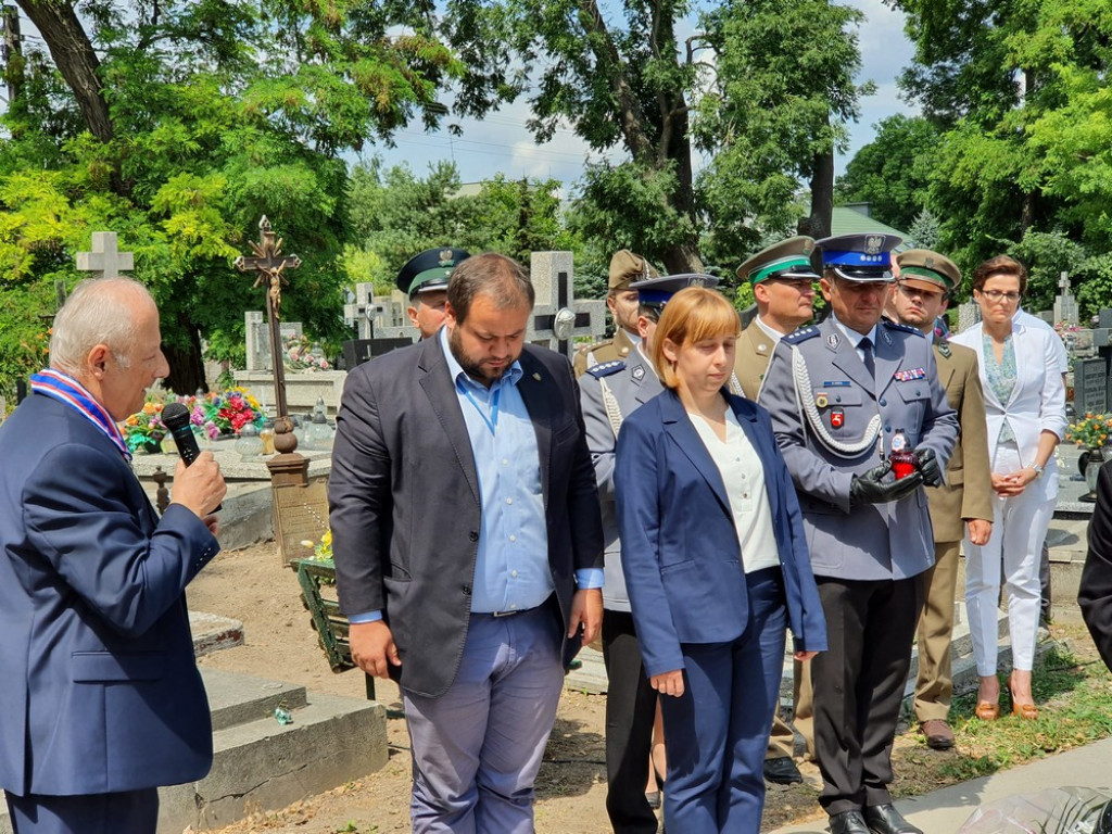 Hrubieszów: Poświęcenie mogił sanitariuszki, policjantów i legionistów - ZDJĘCIA