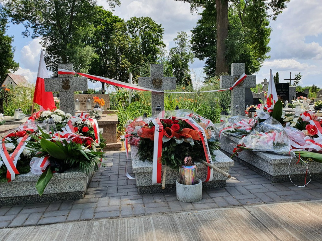 Hrubieszów: Poświęcenie mogił sanitariuszki, policjantów i legionistów - ZDJĘCIA