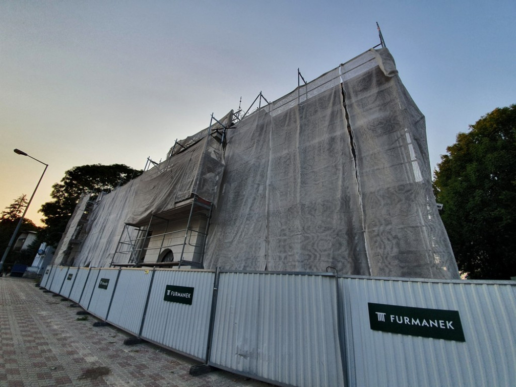 Hrubieszów: Remont budynku Syndykatu Rolniczego c.d. - ZDJĘCIA