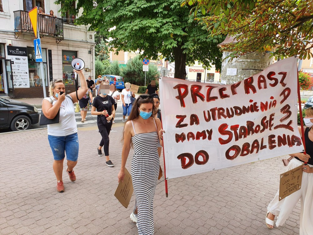 Hrubieszów: Manifestacja przeciwko działaniom zarządu powiatu - ZDJĘCIA, WIDEO