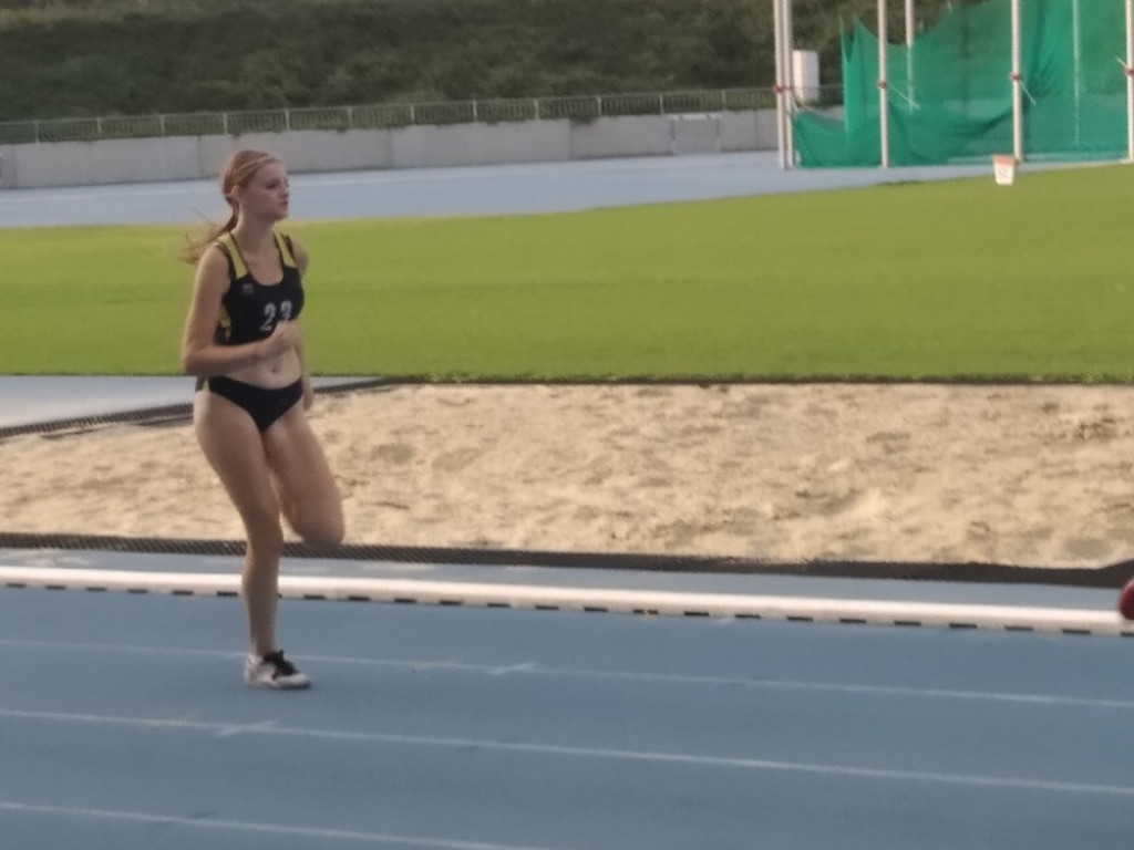 Osiem medali lekkoatletów Unii w Mistrzostwach Województwa U18 - ZDJĘCIA