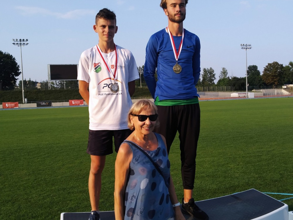 Osiem medali lekkoatletów Unii w Mistrzostwach Województwa U18 - ZDJĘCIA