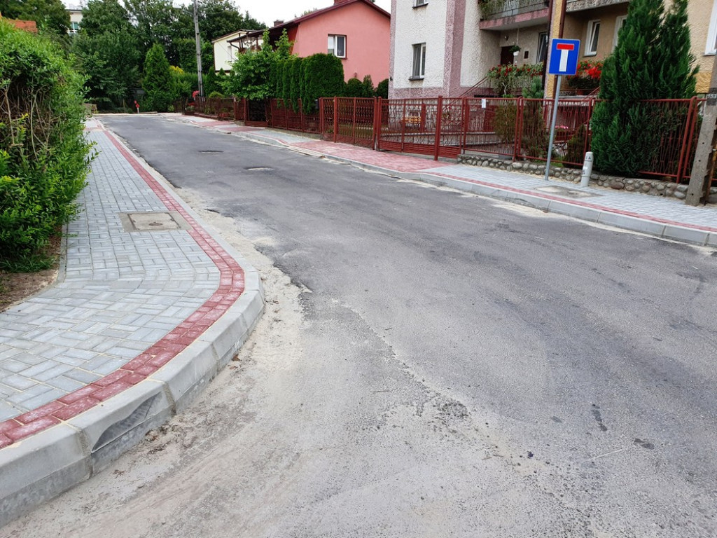 Hrubieszów: Nowe chodniki na Leśmiana - ZDJĘCIA