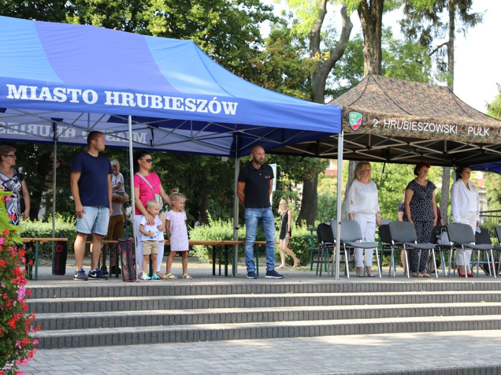 Hrubieszów: Rocznica Powstania Warszawskiego - koncert zespołu Hubal - ZDJECIA, WIDEO