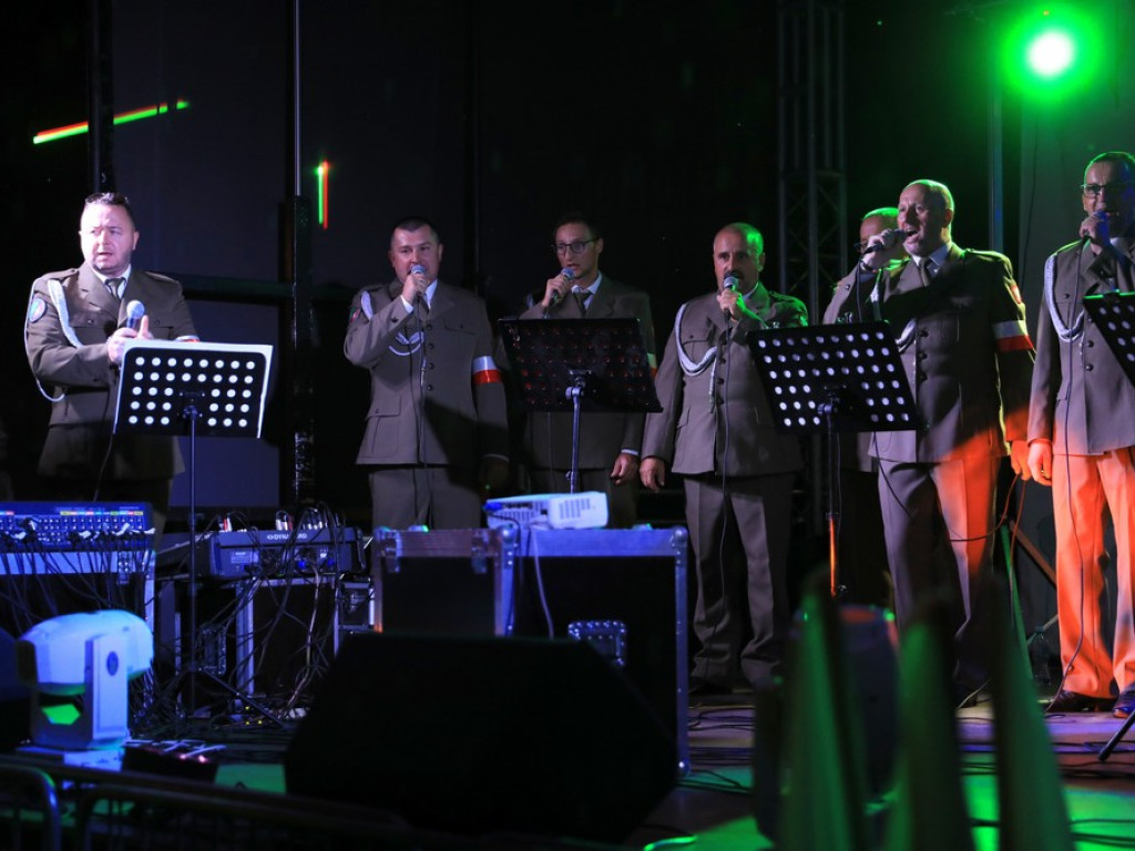 Hrubieszów: Rocznica Powstania Warszawskiego - koncert zespołu Hubal - ZDJECIA, WIDEO