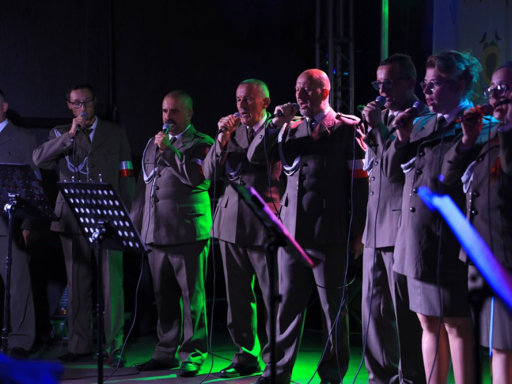 Hrubieszów: Rocznica Powstania Warszawskiego - koncert zespołu Hubal - ZDJECIA, WIDEO