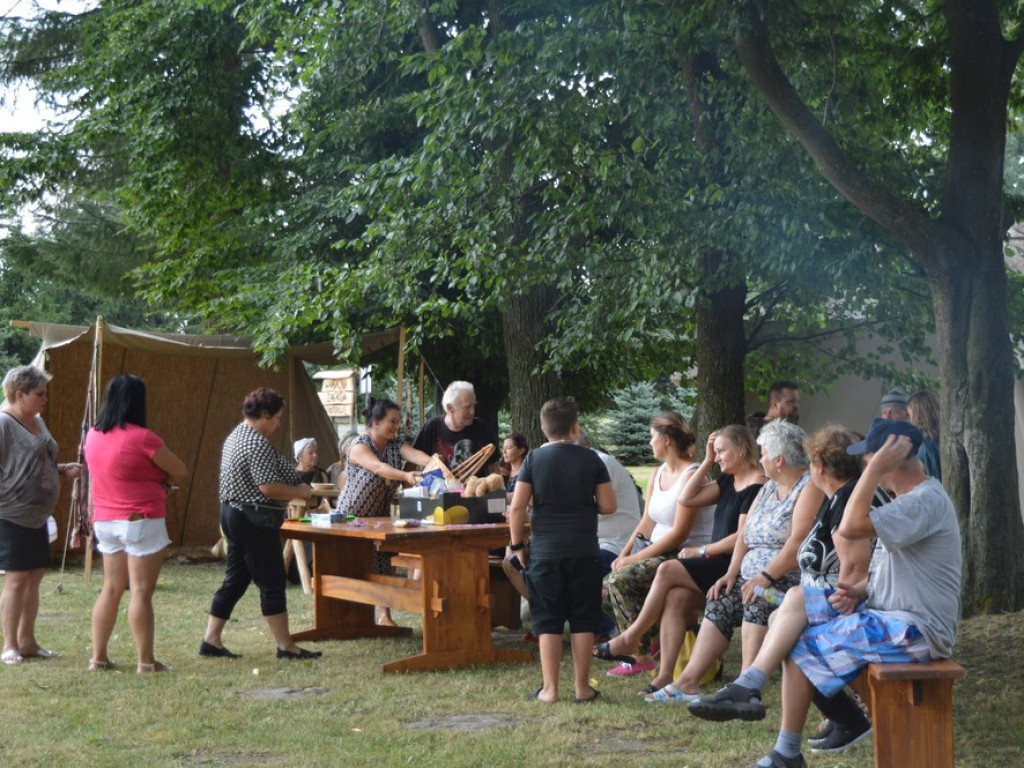 Archeologiczny piknik rodzinny w Kotorowie - ZDJĘCIA