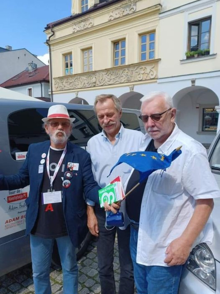W obronie wolnych mediów i sądów - ZDJĘCIA