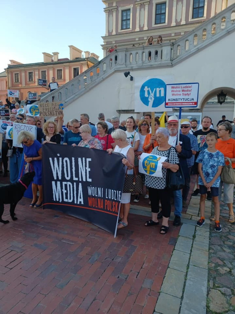 W obronie wolnych mediów i sądów - ZDJĘCIA