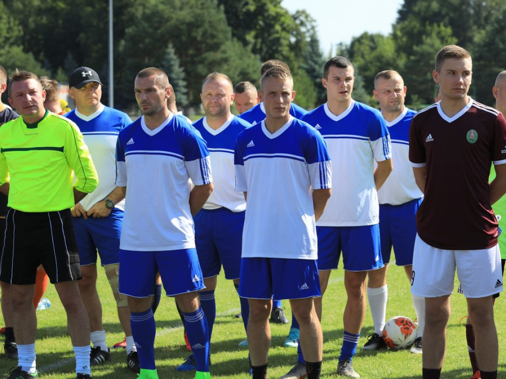 Hrubieszów: Trwa Turniej Służb Mundurowych w Piłkę Nożną im. kpr. mgr. Wojciecha Kowalczuka - ZDJĘCIA