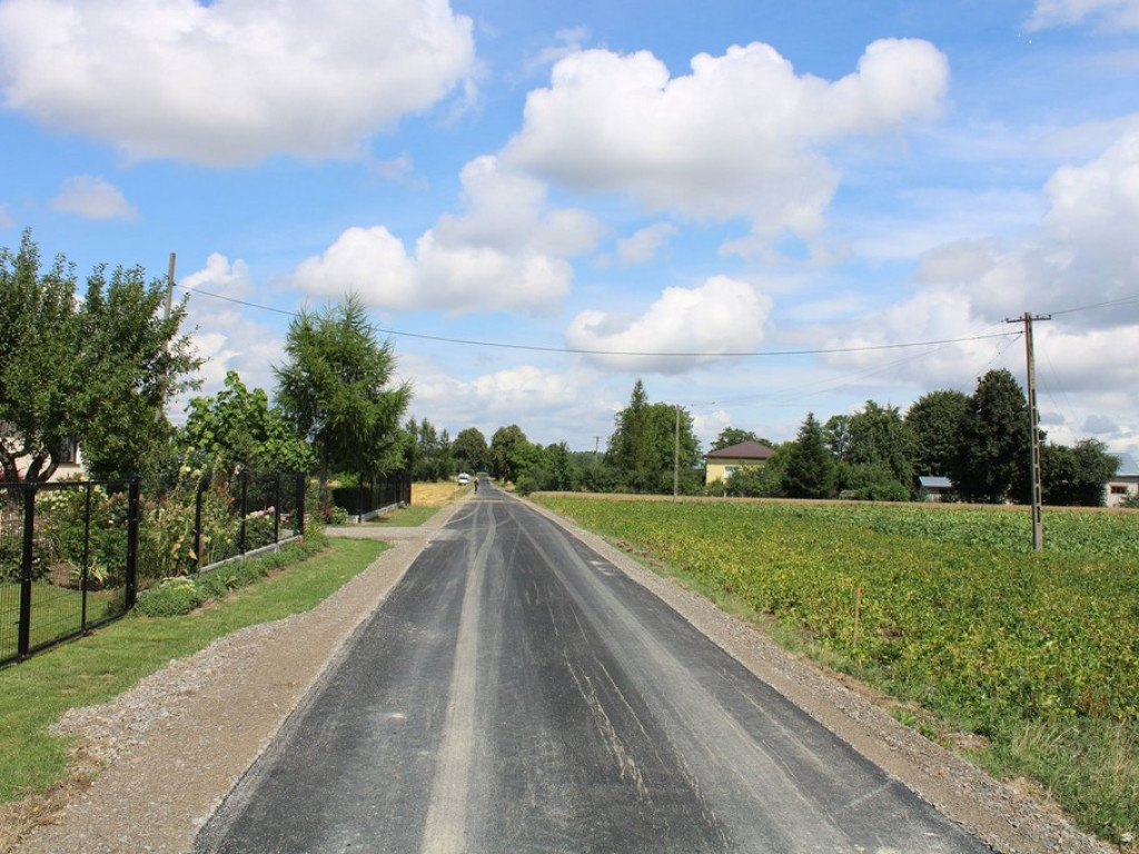 Zakończono kolejne remonty dróg w gminie Hrubieszów - ZDJĘCIA
