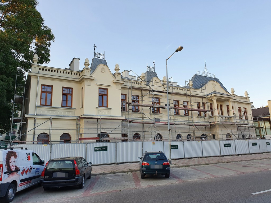 Hrubieszów: Remont budynku Syndykatu Rolniczego c.d. - ZDJĘCIA