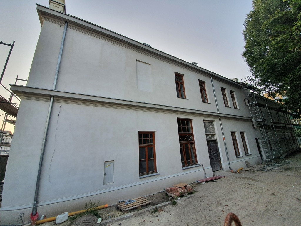Hrubieszów: Remont budynku Syndykatu Rolniczego c.d. - ZDJĘCIA