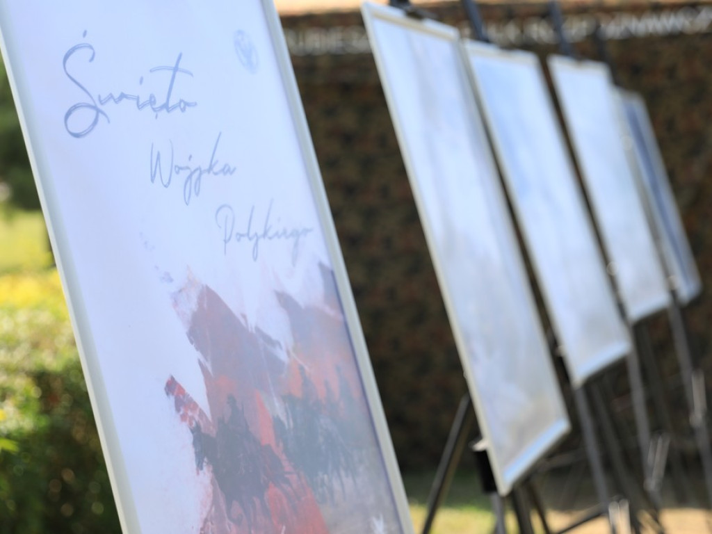 Hrubieszów: Trwa piknik z okazji Święta Wojska Polskiego - ZDJĘCIA