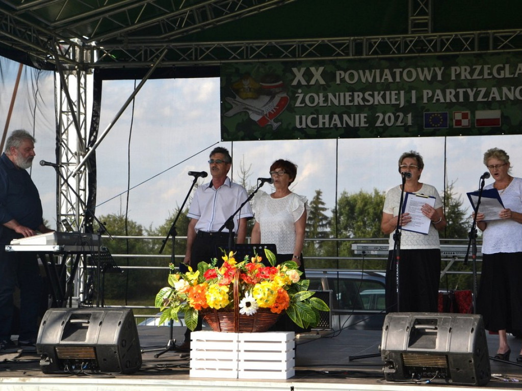 Za nami jubileuszowy  XX Powiatowy Przegląd Piosenki Żołnierskiej i Partyzanckiej - Uchanie 2021 - ZDJĘCIA